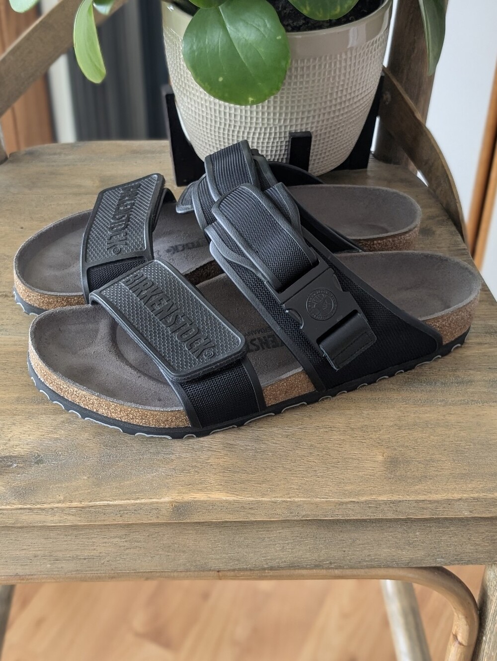 NWOB Birkenstock Rotterdam Slides Sandals 42 Black Buckle